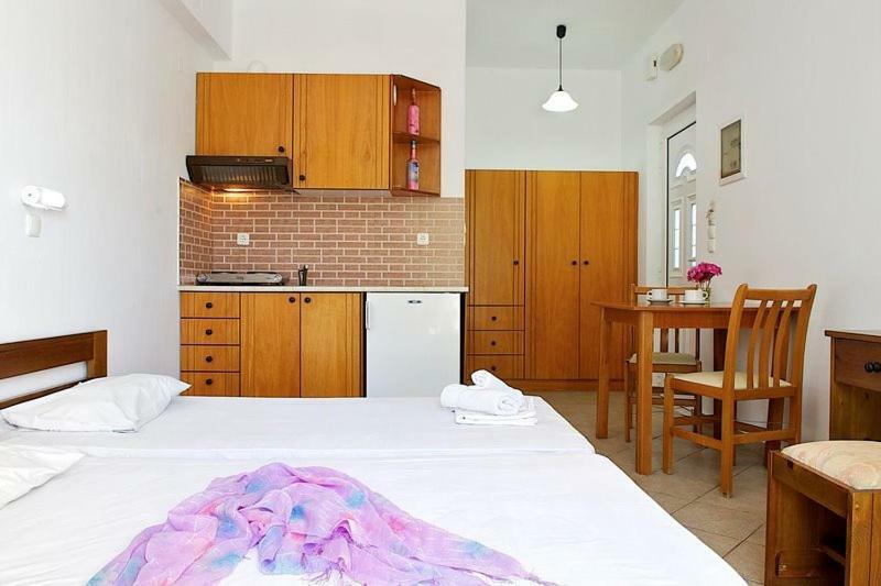 Kasapakis Hotel & Apartments Херсонисос Екстериор снимка